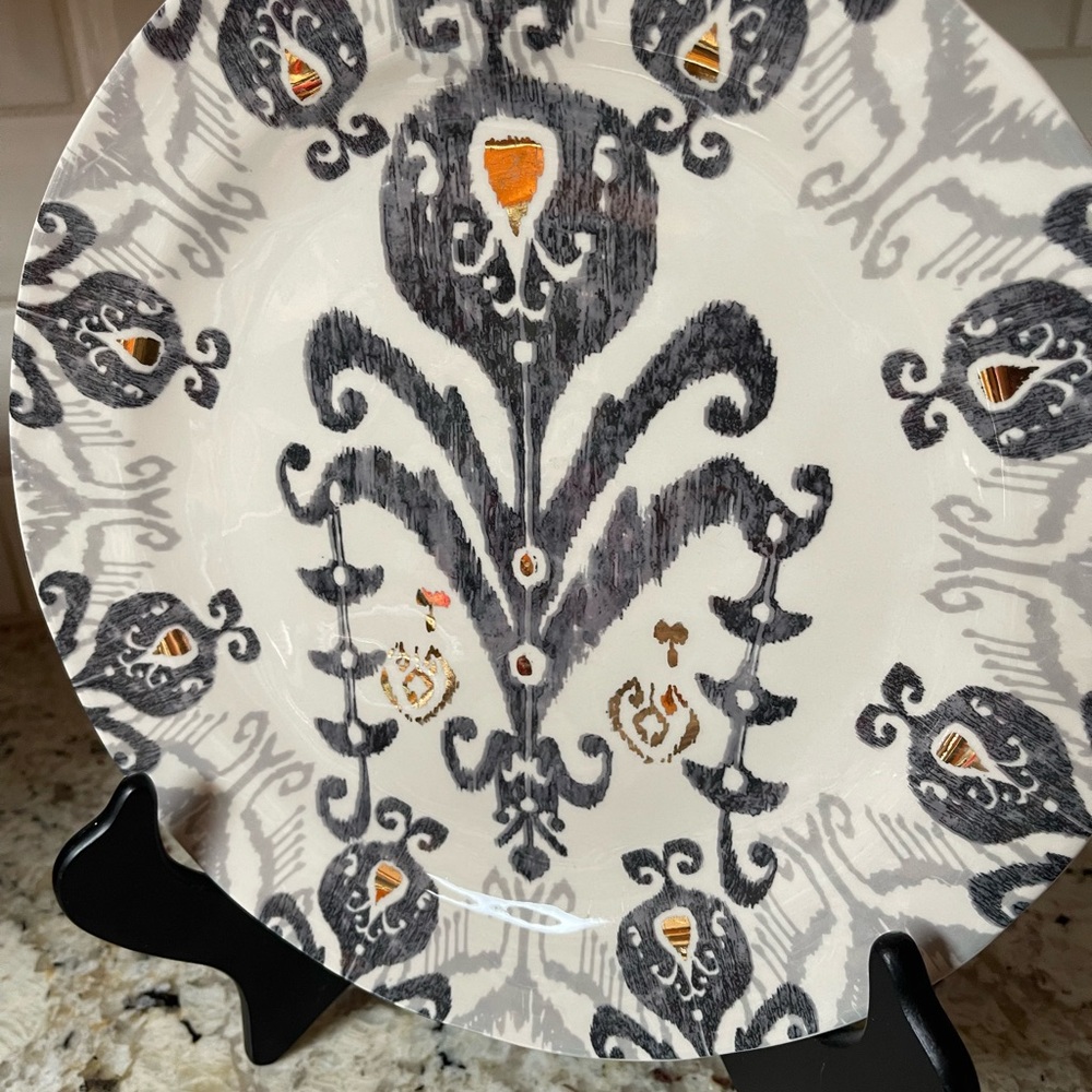 Anthropologie 10.5" Dinner Plate Tanja Ikat Geometric Grey and Metallic Gold